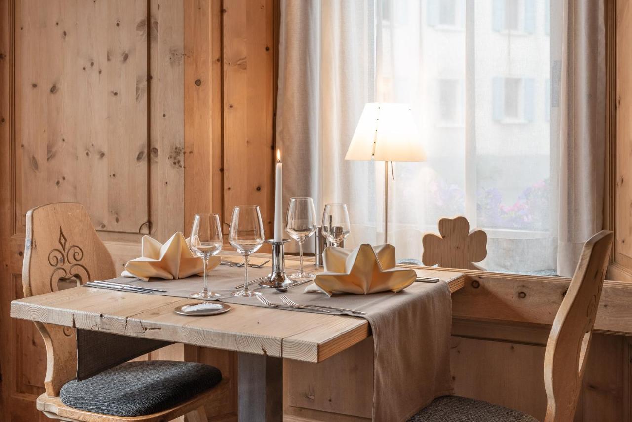Hotel Crusch Alba Zernez Luaran gambar