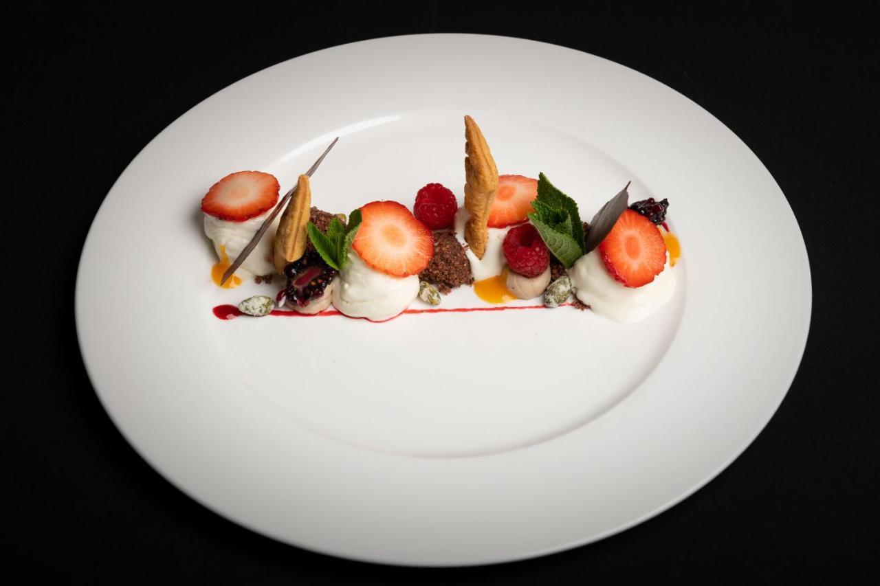 Hotel Crusch Alba Zernez Luaran gambar