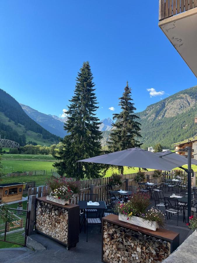 Hotel Crusch Alba Zernez Luaran gambar