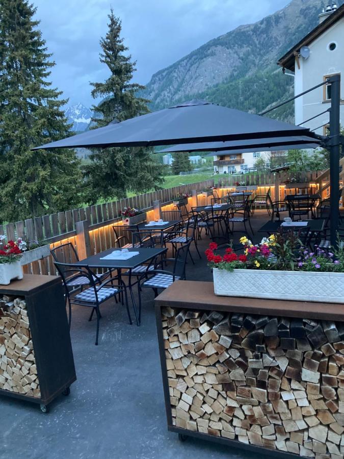 Hotel Crusch Alba Zernez Luaran gambar