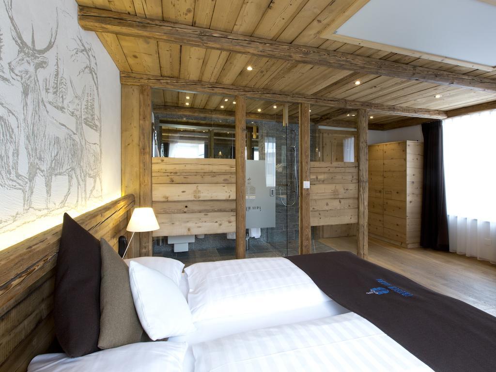Hotel Crusch Alba Zernez Luaran gambar